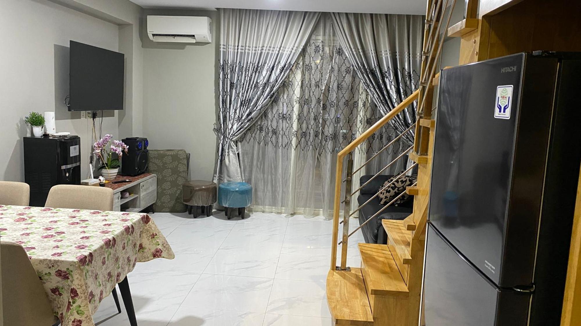 Apartemen 69m 2 Kamar Tidur Dan 2 Kamar Mandi Pemandangan Kota Medan